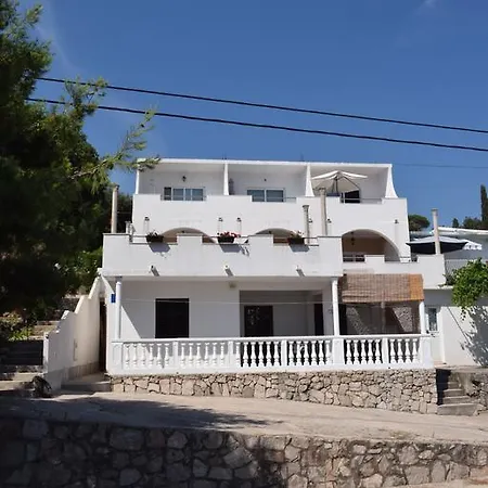 Klara Lejlighed Molunat